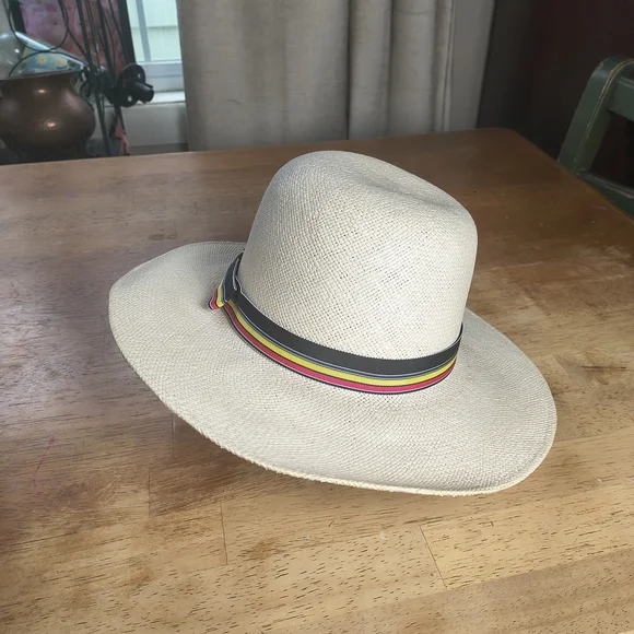 Vintage white straw sun hat with colorful striped ribbon - Picture 3 of 7